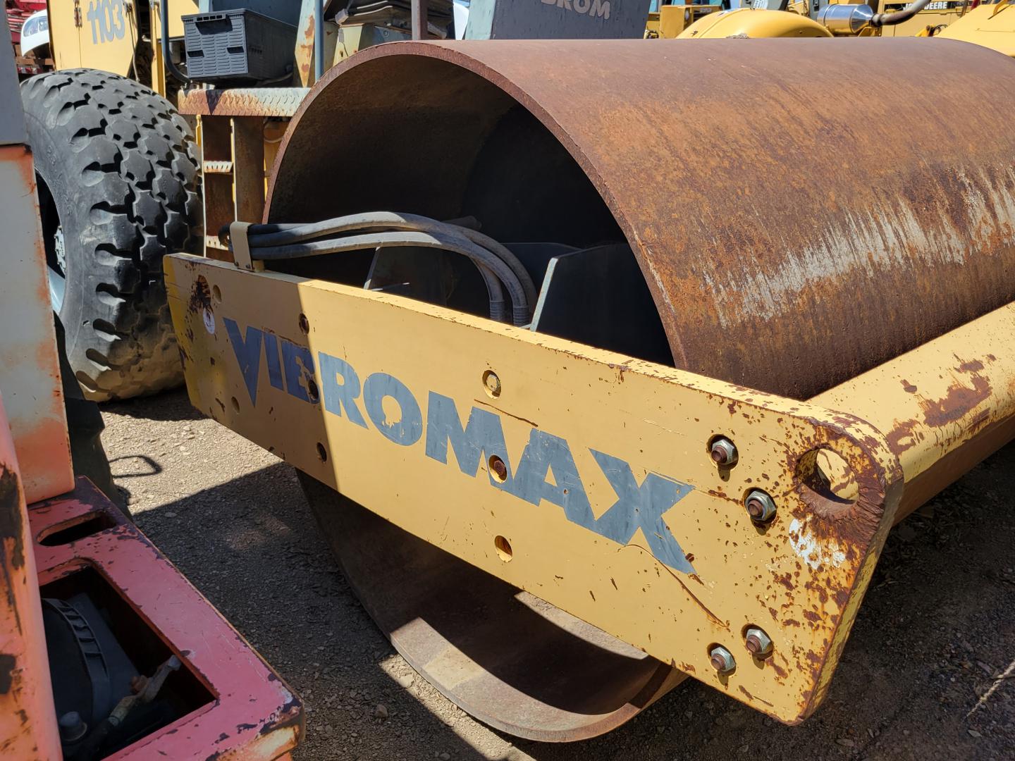 COMPACTADOR VIBROMAX 1103HD